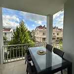 Apartament Sehir Merkezinde Kiralik *